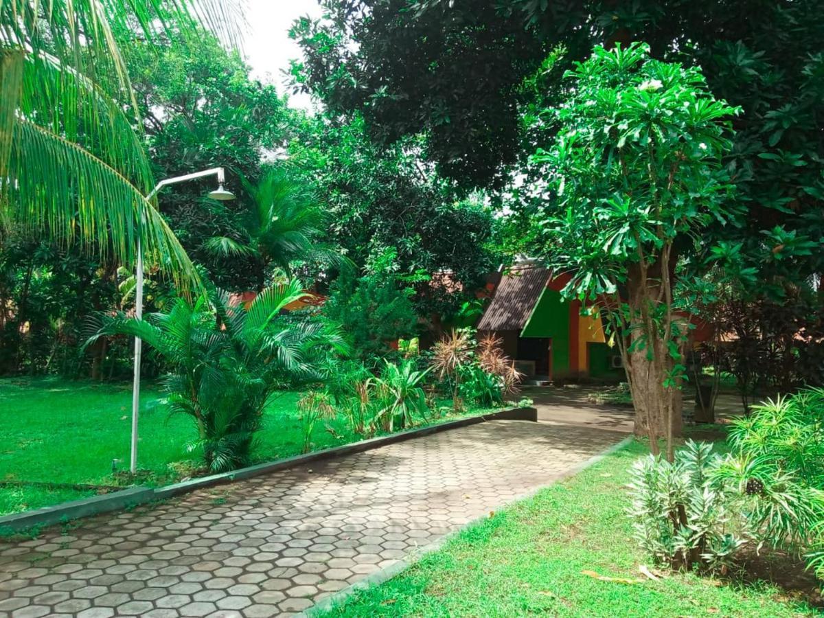 Votel Manyar Resort Banyuwangi Ketapang  Eksteriør billede